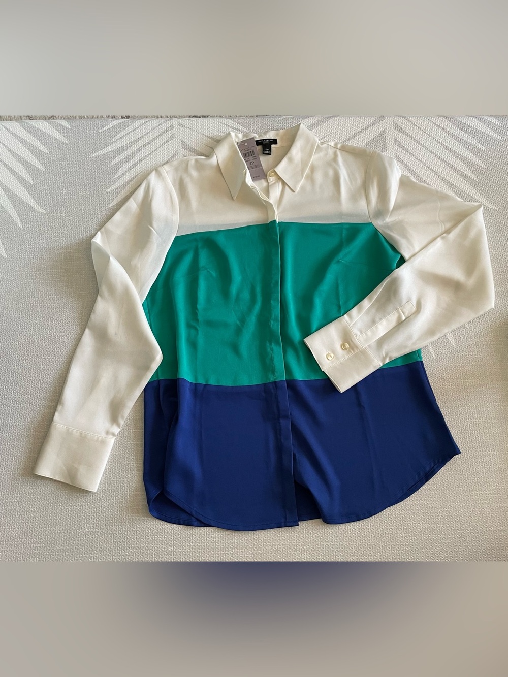 Ann Taylor Petite Colorblock Button-Up size 2P NWT